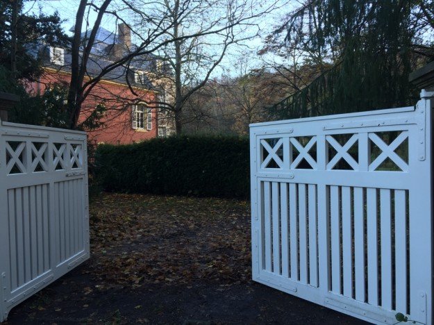 hoofdingang kasteel strijthagen